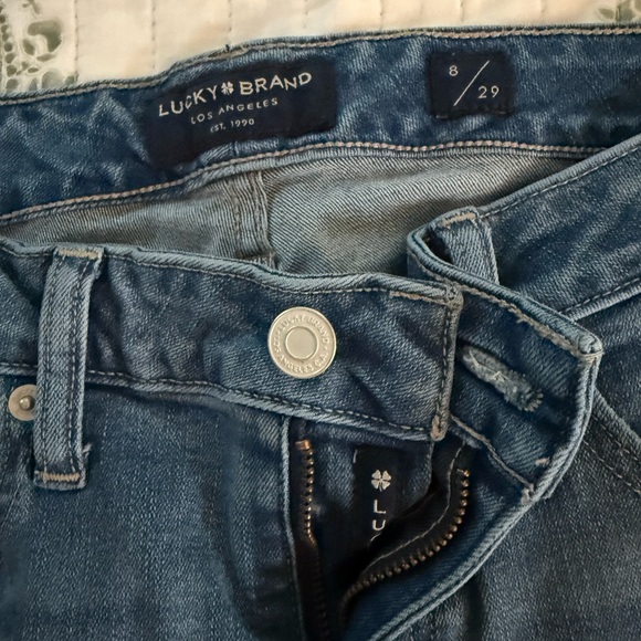 Lucky Brand Women’s Classic Blue Jeans - Picture 2 of 4